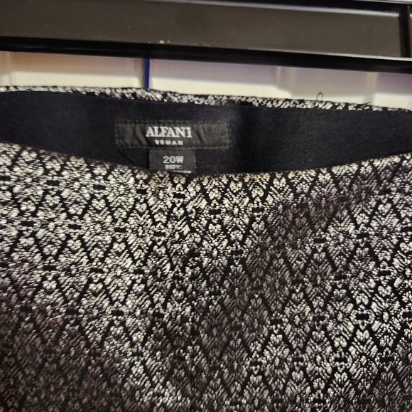 ALFANI LADIES SKINNY LEG TUMMYCONTROL PANTS, SILVER BLACK CAMELOT JACQUARD NWT - Picture 7 of 10